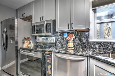 7 East Lake Road, Trumbull, CT 06611 - Photo 13