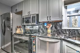 7 E Lake Rd, Trumbull, CT 06611 - Photo 13