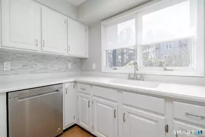 81 Wolfpit Avenue #APT B3, Norwalk, CT 06851 - Photo 3