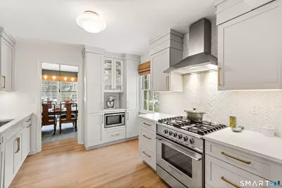 164 Summer Street #APT A, New Canaan, CT 06840 - Photo 9