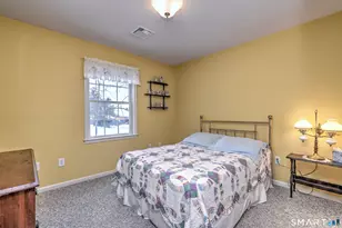 39 Fawn Meadow Dr, Naugatuck, CT 06770 - Photo 31