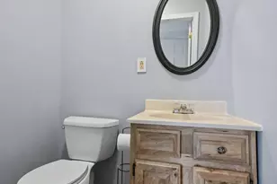 100 10 Coat Ln, Shelton, CT 06484 - Photo 9