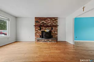 100 10 Coat Ln, Shelton, CT 06484 - Photo 3