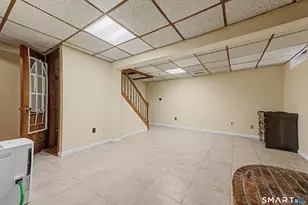 100 10 Coat Ln, Shelton, CT 06484 - Photo 21