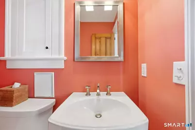 56 South Main Street, Essex, CT 06426 - Photo 23