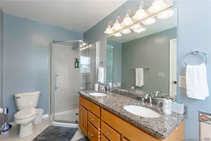 11 Squantz View Dr, New Fairfield, CT 06812 - Photo 13