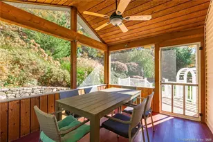 11 Squantz View Dr, New Fairfield, CT 06812 - Photo 11