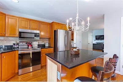 11 Squantz View Drive, New Fairfield, CT 06812 - Photo 7