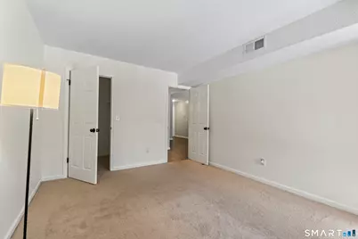 15 Woodsedge Drive #APT 5C, Newington, CT 06111 - Photo 7