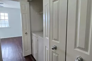 50 Greenhouse Rd, Bridgeport, CT 06606 - Photo 15