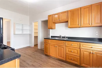 112 Thomas Street, West Hartford, CT 06119 - Photo 11