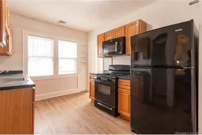 112 Thomas Street, West Hartford, CT 06119 - Photo 7