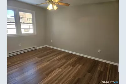 131 Milford St Extension #B10, Plainville, CT 06062 - Photo 13