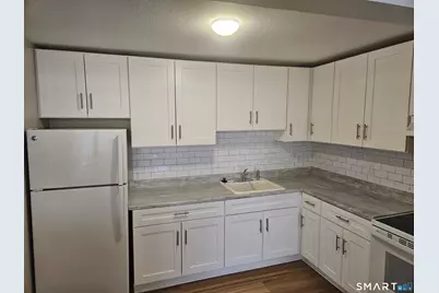 131 Milford St Extension #B10, Plainville, CT 06062 - Photo 3