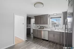 137 Dale Rd, Wethersfield, CT 06109 - Photo 9