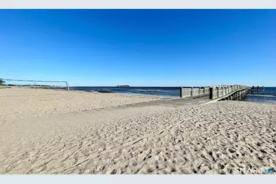 52 Stowe Avenue, Milford, CT 06460 - Photo 25