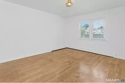 2090 Madison Avenue, Bridgeport, CT 06606 - Photo 9