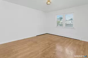 2090 Madison Ave, Bridgeport, CT 06606 - Photo 9