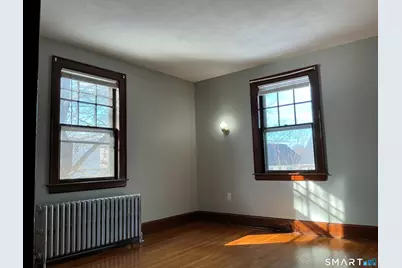 10 Erin Street #2nd Floor, Middletown, CT 06457 - Photo 9