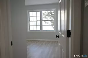 65 Phelps St, East Hartford, CT 06108 - Photo 11