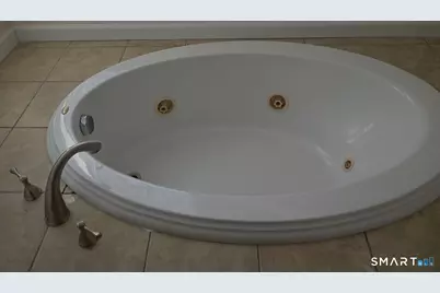 65 Phelps Street, East Hartford, CT 06108 - Photo 19