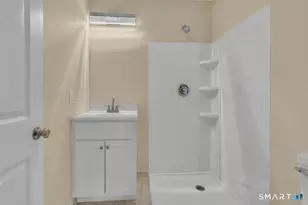 701 Hanover Rd, Meriden, CT 06451 - Photo 5