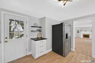 52 Vineyard Rd, North Haven, CT 06473 - Photo 3