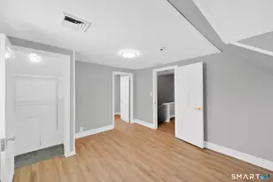 52 Vineyard Rd, North Haven, CT 06473 - Photo 17