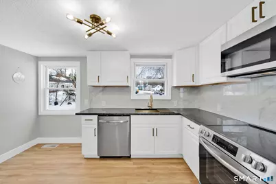 52 Vineyard Road, North Haven, CT 06473 - Photo 3