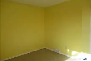 204 New Haven Ave, Derby, CT 06418 - Photo 9