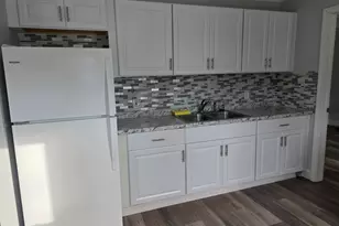 73 Meridian St, Groton, CT 06340 - Photo 3