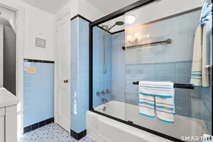 32 Cedarhurst Ln, Milford, CT 06461 - Photo 27