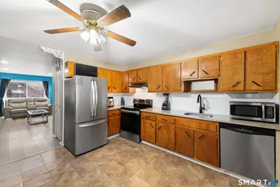 125 Lawn Avenue #B6, Stamford, CT 06902 - Photo 5