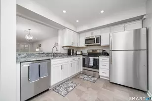 39 Manorwood Dr, Branford, CT 06405 - Photo 17