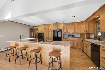 26 Lindsley Drive, Wolcott, CT 06716 - Photo 11
