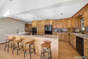 26 Lindsley Dr, Wolcott, CT 06716 - Photo 11