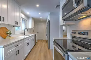 53 Geer St, Cromwell, CT 06416 - Photo 17