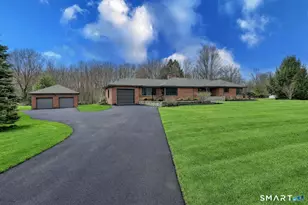 53 Geer St, Cromwell, CT 06416 - Photo 1