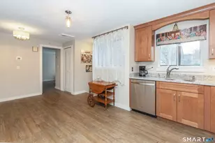 50 Hollister Way S, Glastonbury, CT 06033 - Photo 9