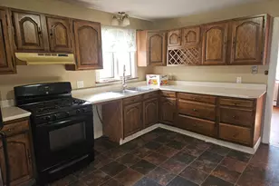 45 Tunxis St, New Britain, CT 06053 - Photo 5