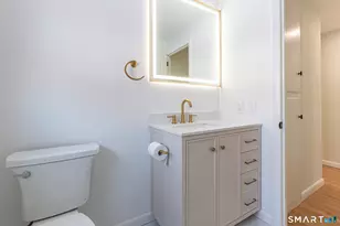 26 Kelly Rd, Hamden, CT 06518 - Photo 15