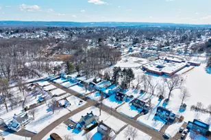 116 Wells Farm Dr, Wethersfield, CT 06109 - Photo 5