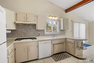 260 Overland Dr, Stratford, CT 06614 - Photo 15