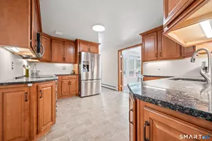 295 Phoenix St, Vernon, CT 06066 - Photo 11