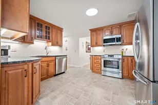 295 Phoenix St, Vernon, CT 06066 - Photo 9