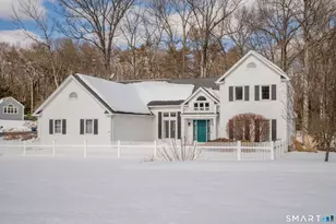 24 Mary Catherine Cir, Windsor, CT 06095 - Photo 1