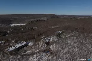 104 Wauwinet Trail, Guilford, CT 06437 - Photo 5