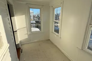 37 Eastwood Ave, Waterbury, CT 06705 - Photo 17