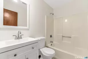 115 Short Beach Rd, Stratford, CT 06615 - Photo 9