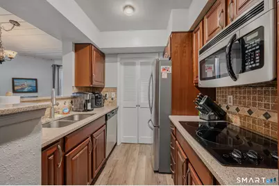 85 Crown Knoll Court #APT 110, Groton, CT 06340 - Photo 15